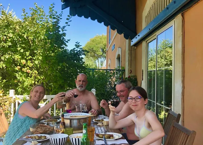 Chic Trainstation * Pomas