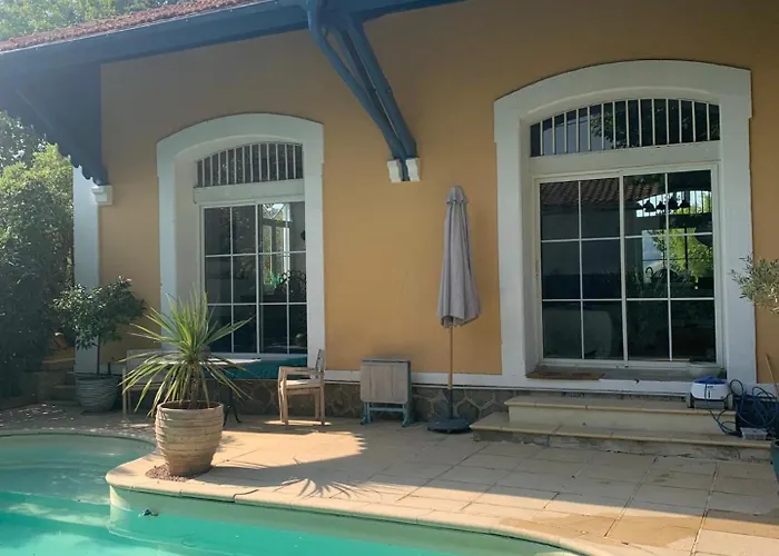 Chic Trainstation * Pomas