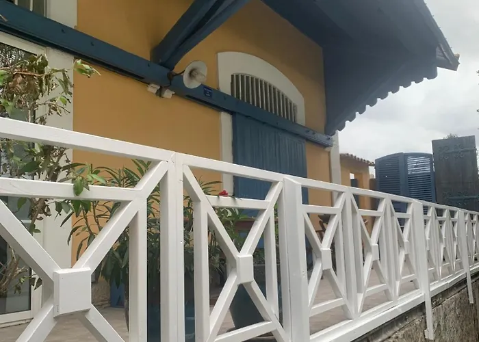 Chic Trainstation بيت للعطل Pomas